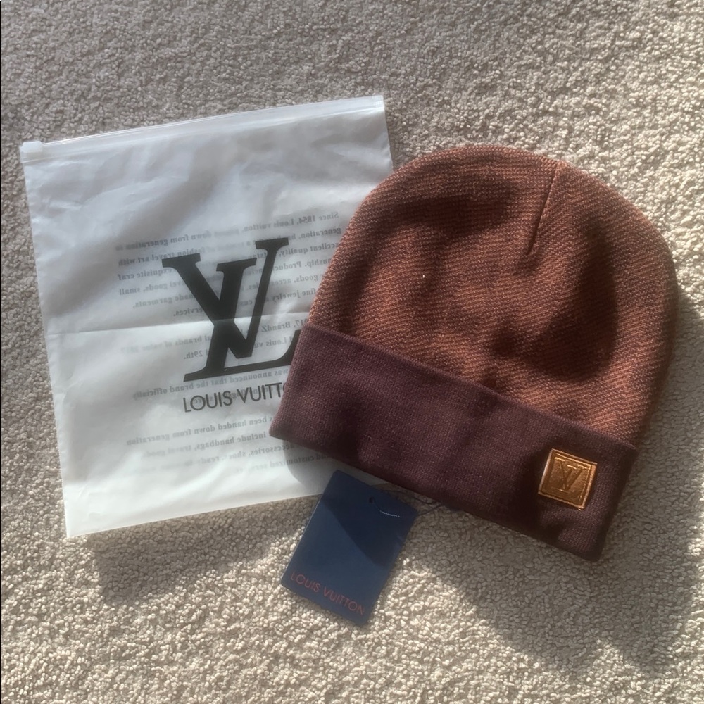 Lous Voittun |:| Brown Beanie